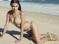 Irina Shayk kusząca w strojach kąpielowych Beach Bunny Swimwear