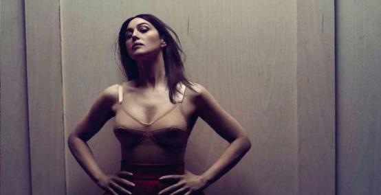 Monica Bellucci wciąż ponętna we włoskim wydaniu "Vanity Fair"