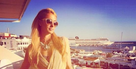 Paris Hilton dobrze się bawi na Ibizie